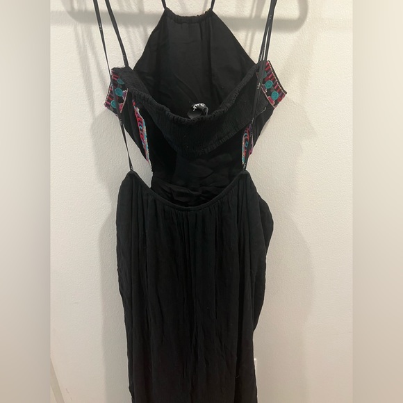 Lulu’s Embroidered Halter Dress with Mid-Back Cutout - Picture 2 of 6